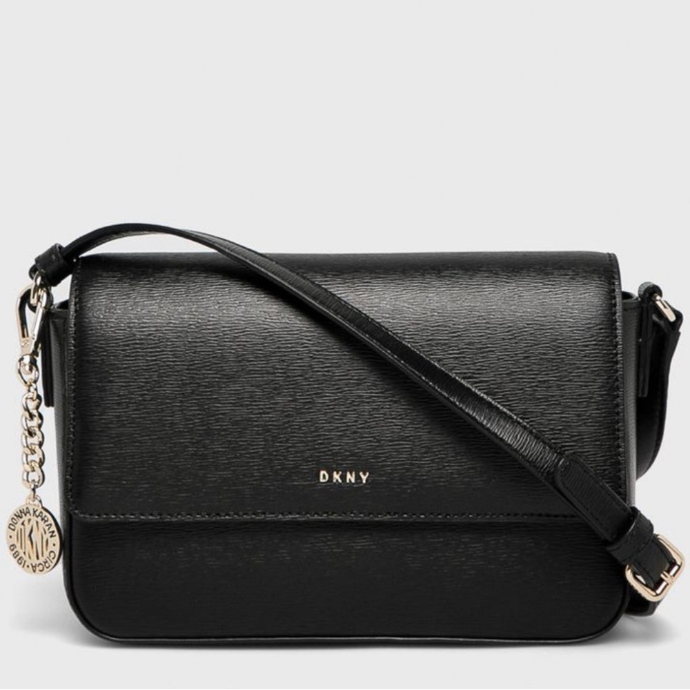 DKNY Womens Bryant Flap Crossbody, One Size